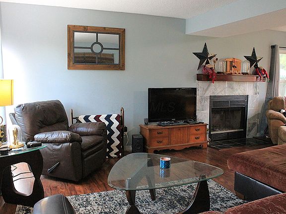 4th image of 5232 Redlands Dr