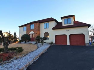 28 Bubenko Dr, Garnerville, NY 10923
