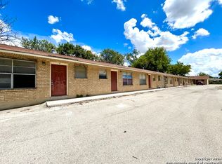 643 W Summit Ave #12, San Antonio, TX 78212