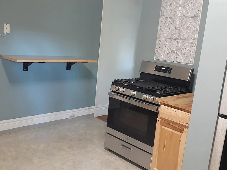 38 E Union St #UPPER — Photo 7