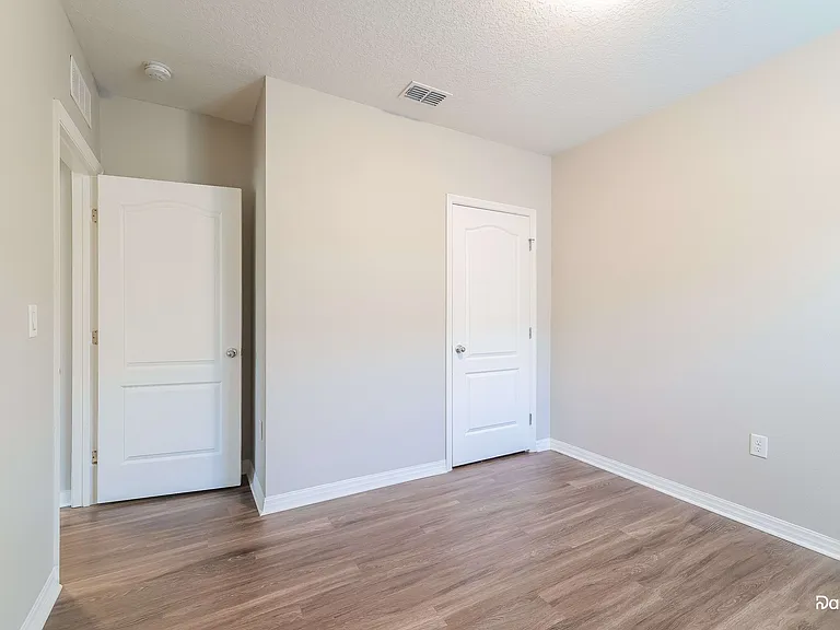 2330 Sequoia Way — Photo 9