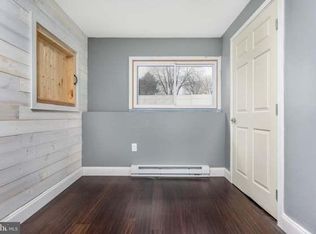 76 Pleasant View Dr, Mechanicsburg, PA 17050
