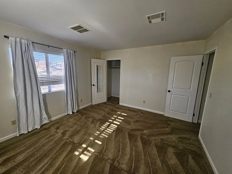 3151 Sycamore Ave — Photo 11