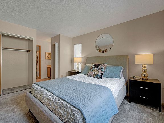 Grand View Furnished Bedroom With Closet
