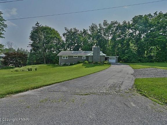 4th image of 303 Clayton St