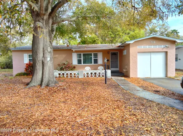 739 62nd Ave S, Saint Petersburg, FL 33705