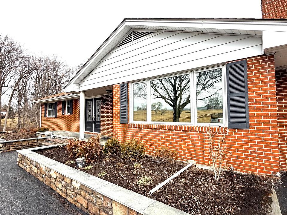 1st image of 5185 Sheppard Ln