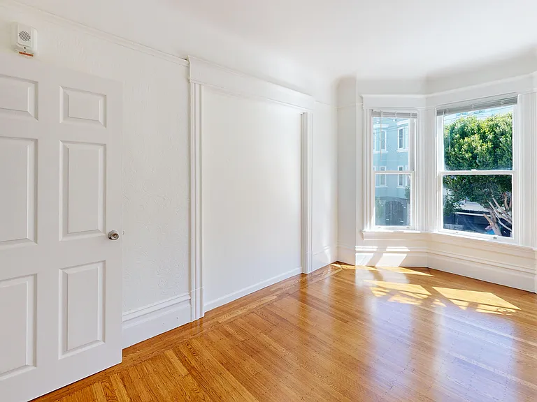 1301 Leavenworth Street — Photo 3