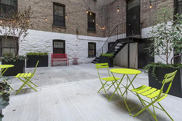 Rented by Trion Real Estate Management | media 27