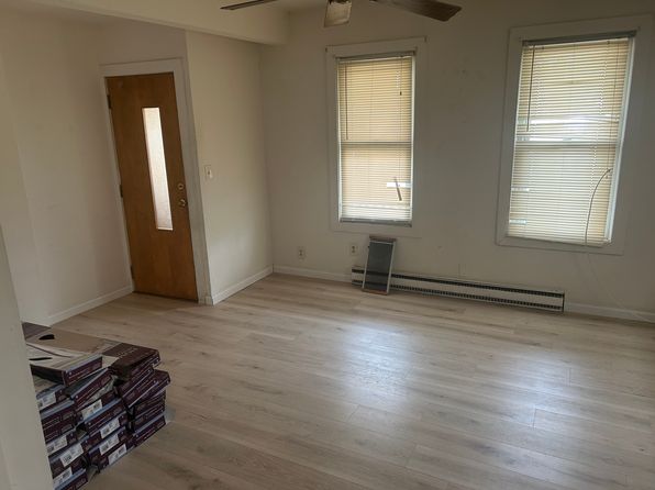 31 Sacandaga Rd #1