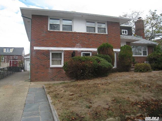 1st image of 661 E Beech St