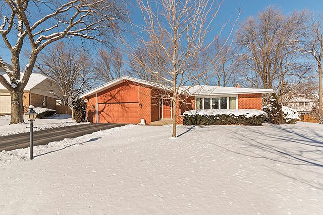 1st image of 8105 Woodcreek Ct