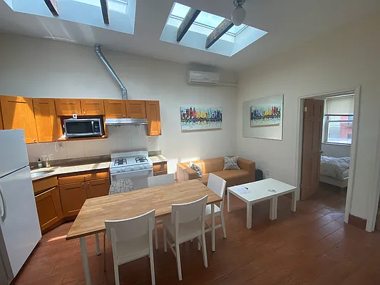 Rented by Nooklyn NYC LLC | media 14