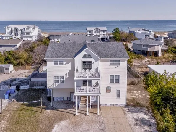2928 Sandpiper Rd, Virginia Beach, VA 23456