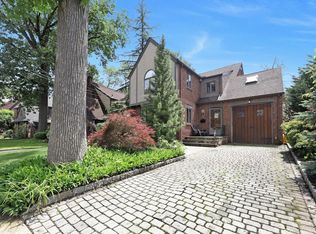 548 Standish Rd, Teaneck, NJ 07666