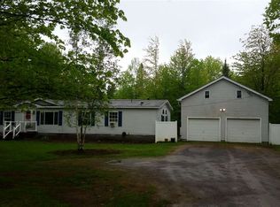 928 W Mahoney Rd, Brasher Falls, NY 13613