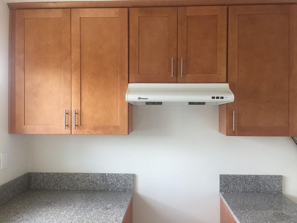 1st image of 3236 Eckhart Ave