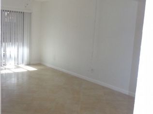 6727 SW 44th Ave APT D, Gainesville, FL 32608