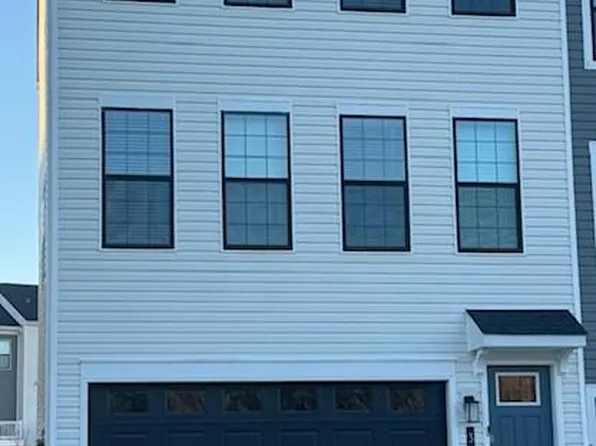 246 Soft Rush Ln, La Plata, MD 20646