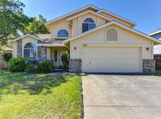 2966 Violet Dr, West Sacramento, CA 95691