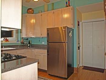 4th image of 3126 N Clifton Ave #1