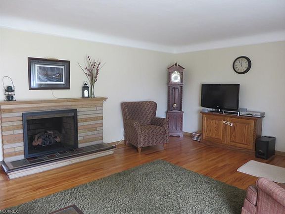 2nd image of 2511 Struhar Dr