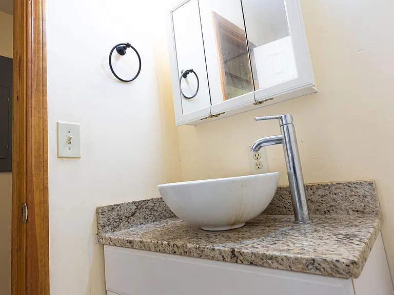 81 Peeples St — Photo 14