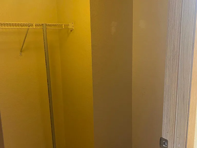 2961 Country Manor Ln — Photo 5