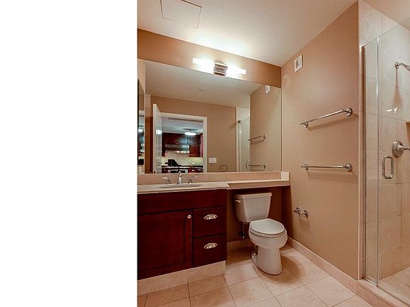 5th image of 440 S Broad St Unit 1803