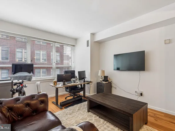 1425 Locust St Unit 4E, Philadelphia, PA 19102