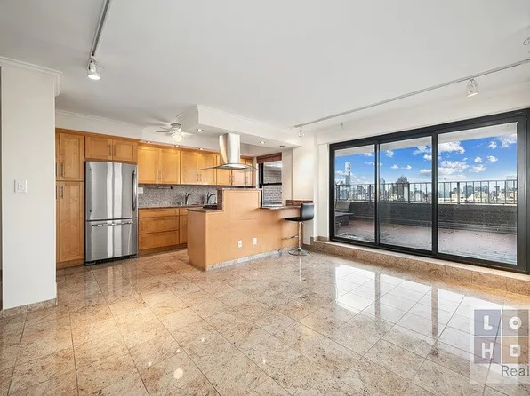 210 Broadway Unit J1803, New York, NY 10002