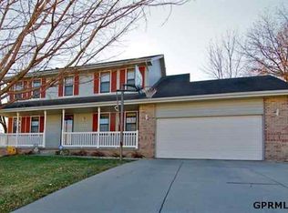 2803 Century Rd, Bellevue, NE 68123