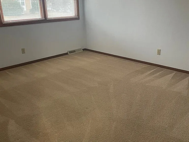 1654 W George Washington Blvd — Photo 8
