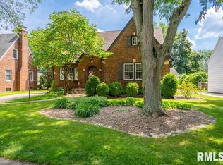 804 W Stratford Dr, Peoria, IL