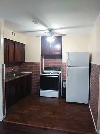 1st image of 6232 Mulberry St #A