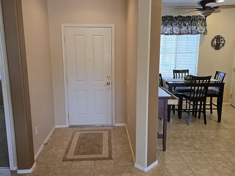 16406 W Peppertree Ct — Photo 17