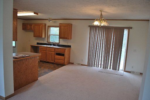 5th image of 334 Westmoreland Ct
