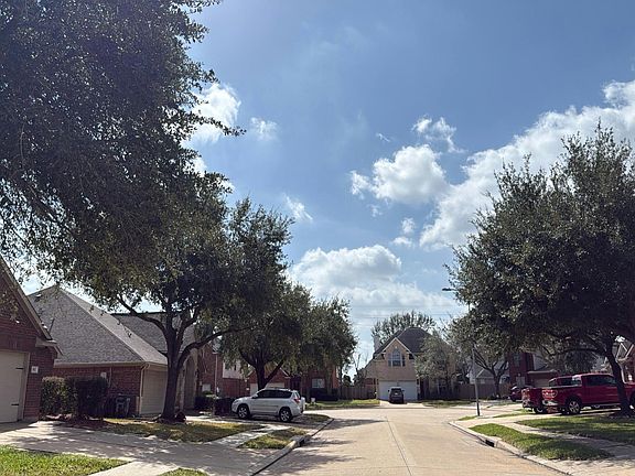 4th image of 903 Owl Landing Dr