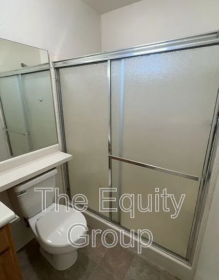 1827 E Cambridge Ct — Photo 9