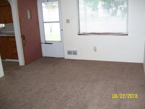 4th image of 1319 W 4th St