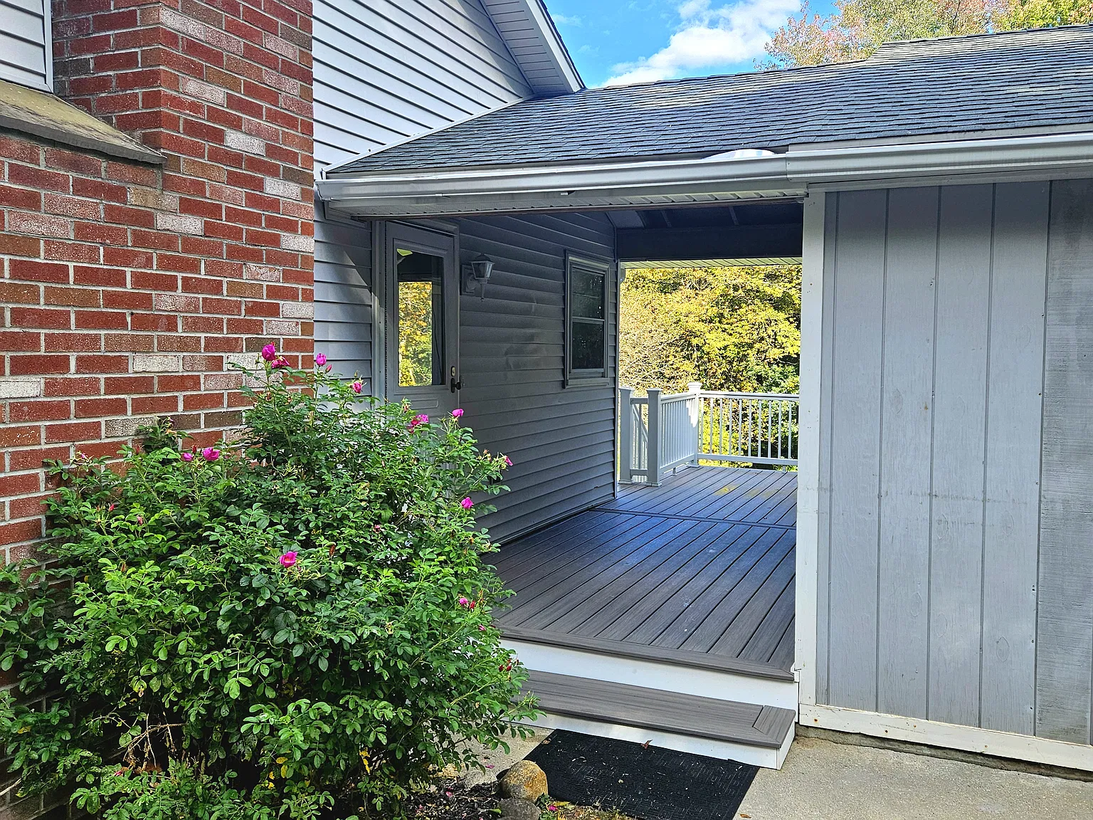 3 bed, 1040 sqft, $2,800 — Photo 4