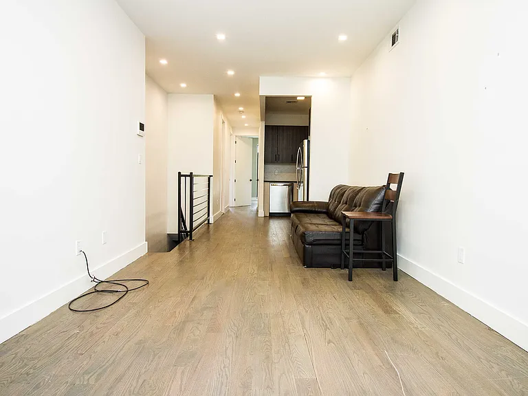 2025 Grove St #1L — Photo 3