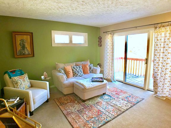 5th image of 2476 Burcham Dr