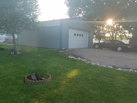 2nd image of 306 E 1st St