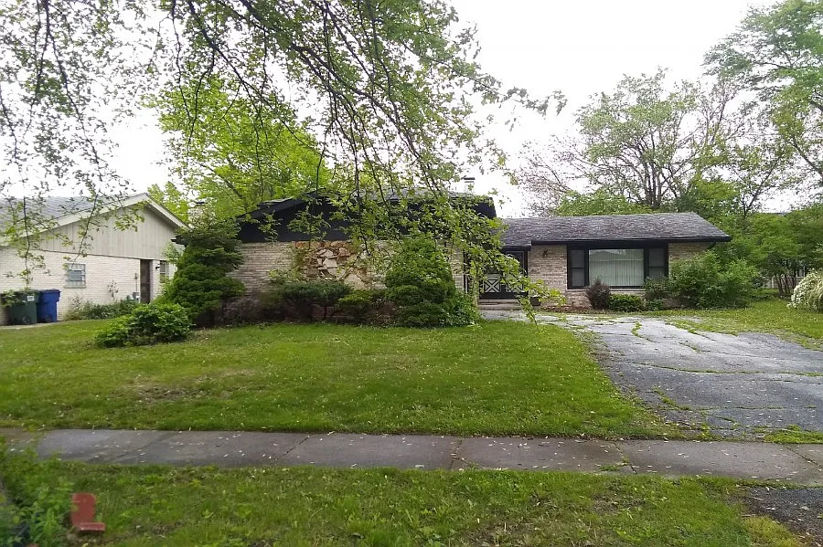 19013 Springfield Ave photo 1