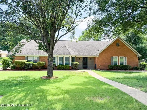 7208 Grove Park Rd, Olive Branch, MS 38654