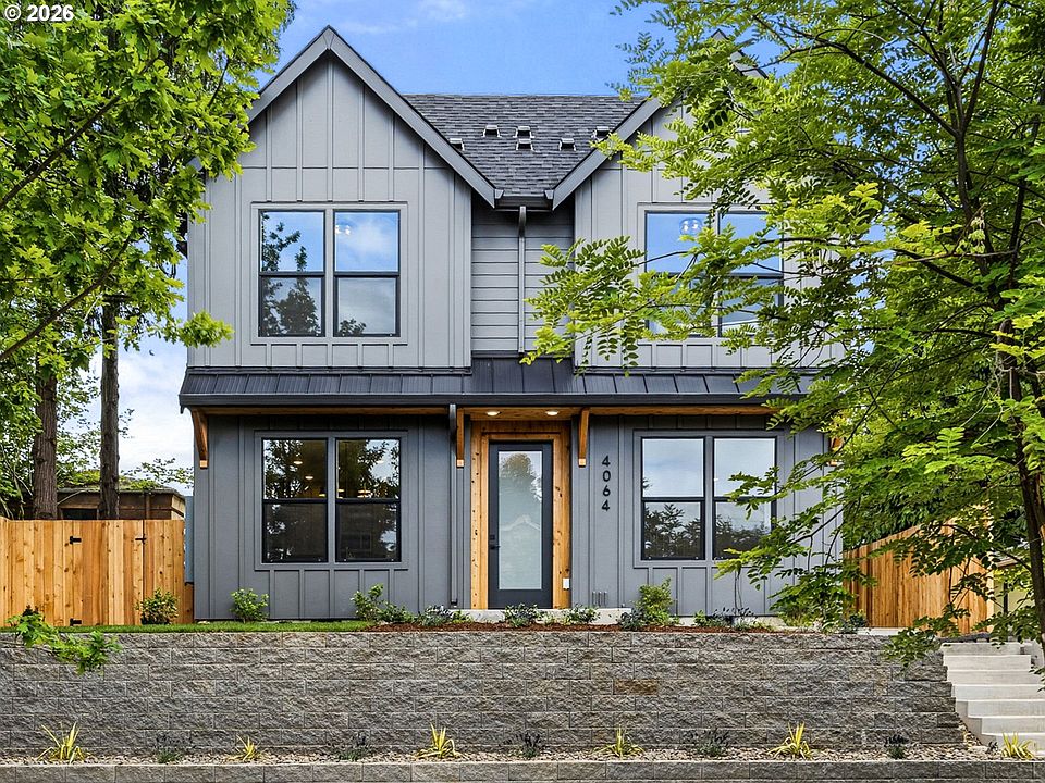 1st image of 4064 SE Long St