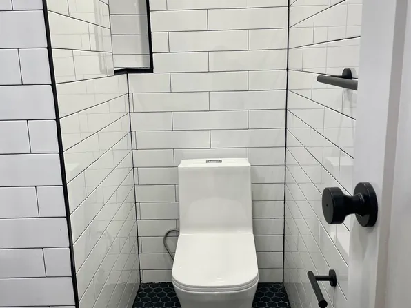 413 East 9th Street image 3 of 8