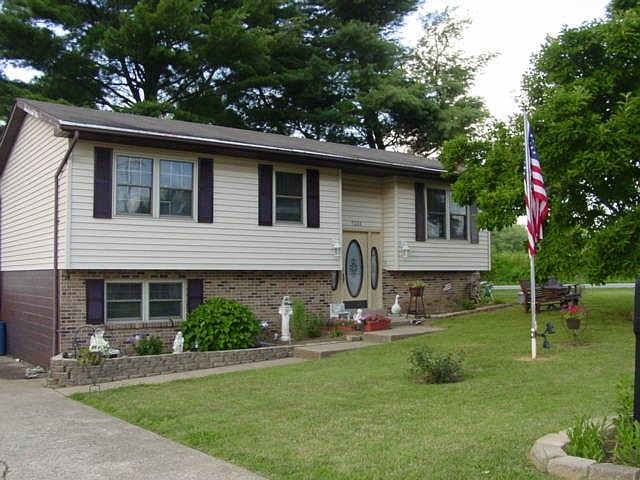 1st image of 7222 Oakdale Dr