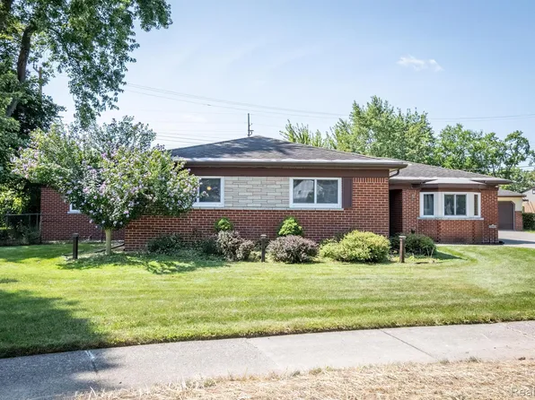 22969 Tuck Rd, Farmington Hills, MI 48336